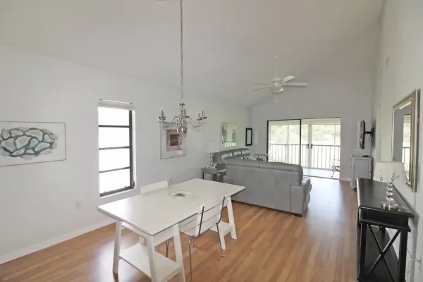 918 Capri Isles Blvd #208, Venice, Florida 34292, 2 Bedrooms Bedrooms, 0 ,2 BathroomsBathrooms,Condo,Annual Rental,Capri Isles Blvd ,3192