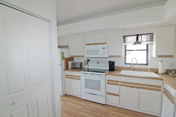 918 Capri Isles Blvd #208, Venice, Florida 34292, 2 Bedrooms Bedrooms, 0 ,2 BathroomsBathrooms,Condo,Annual Rental,Capri Isles Blvd ,3192