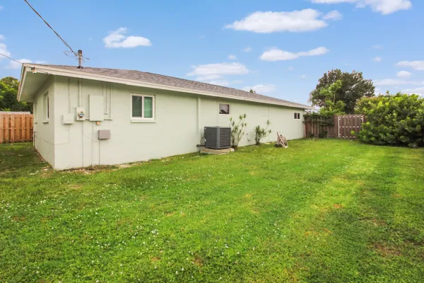 1040 Hope St, Venice, Florida 34285, 2 Bedrooms Bedrooms, 0 ,2 BathroomsBathrooms,Single Family Home,Seasonal Rental,Hope St ,3196