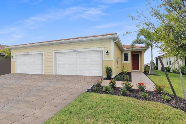 11630 Alessandro Ln, Venice, Florida 34293, 2 Bedrooms Bedrooms, 0 ,2 BathroomsBathrooms,Villa,Annual Rental,Alessandro Ln,3206