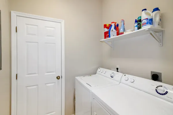 780 Montrose Dr #203, Venice, Florida 34293, 2 Bedrooms Bedrooms, 0 ,2 BathroomsBathrooms,Condo,Seasonal Rental,Montrose Dr ,3214