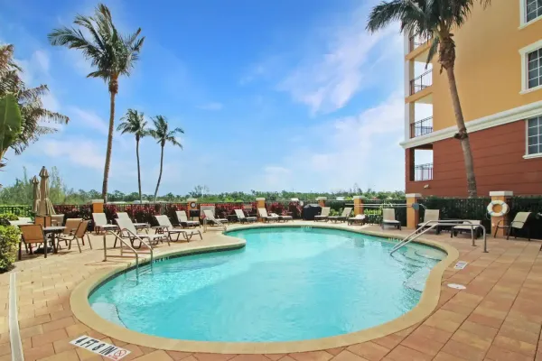 157 Tampa Ave E #807, Venice, Florida 34285, 2 Bedrooms Bedrooms, 0 ,2 BathroomsBathrooms,Condo,Seasonal Rental,Tampa Ave E,3216