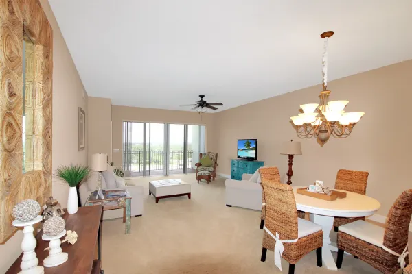 157 Tampa Ave E #807, Venice, Florida 34285, 2 Bedrooms Bedrooms, 0 ,2 BathroomsBathrooms,Condo,Seasonal Rental,Tampa Ave E,3216