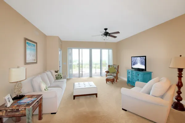 157 Tampa Ave E #807, Venice, Florida 34285, 2 Bedrooms Bedrooms, 0 ,2 BathroomsBathrooms,Condo,Seasonal Rental,Tampa Ave E,3216