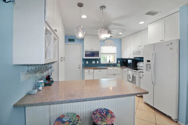 101 Park Blvd S #209, Venice, Florida 34285, 2 Bedrooms Bedrooms, 0 ,2 BathroomsBathrooms,Condo,Seasonal Rental,Park Blvd S,3220