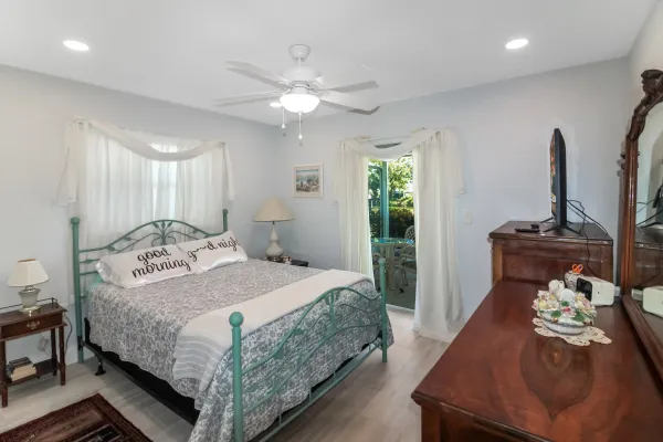 1660 Juniper Dr, Venice, Florida 34293, 2 Bedrooms Bedrooms, 0 ,2 BathroomsBathrooms,Single Family Home,Seasonal Rental,Juniper Dr,3225