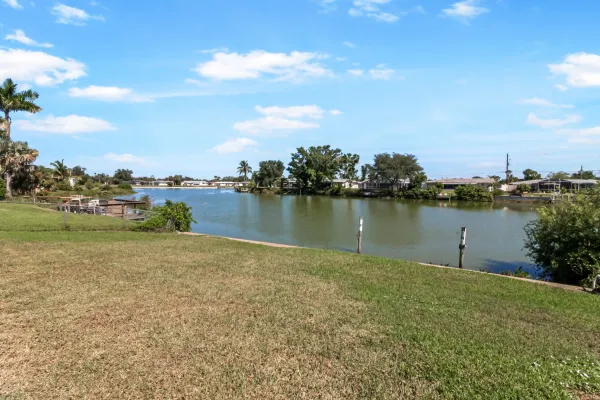 1660 Juniper Dr, Venice, Florida 34293, 2 Bedrooms Bedrooms, 0 ,2 BathroomsBathrooms,Single Family Home,Seasonal Rental,Juniper Dr,3225