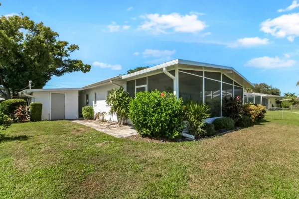1660 Juniper Dr, Venice, Florida 34293, 2 Bedrooms Bedrooms, 0 ,2 BathroomsBathrooms,Single Family Home,Seasonal Rental,Juniper Dr,3225