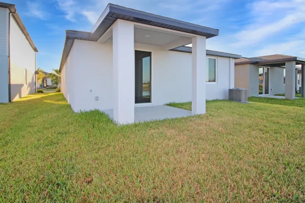 555 Sun Chaser Dr, Nokomis, Florida 34275, 4 Bedrooms Bedrooms, 0 ,2 BathroomsBathrooms,Single Family Home,Annual Rental,Sun Chaser Dr ,3228