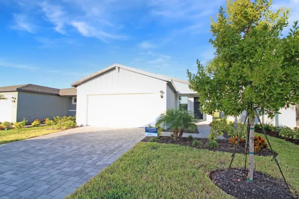 555 Sun Chaser Dr, Nokomis, Florida 34275, 4 Bedrooms Bedrooms, 0 ,2 BathroomsBathrooms,Single Family Home,Annual Rental,Sun Chaser Dr ,3228