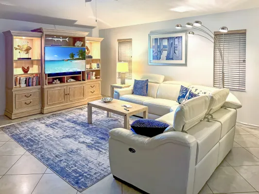 1285 Sorrento Woods Boulevard, Nokomis, Florida 34275, 3 Bedrooms Bedrooms, 0 ,2 BathroomsBathrooms,Single Family Home,Seasonal Rental,Sorrento Woods Boulevard,3263