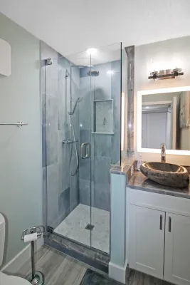 1555 Tarpon Center Dr A202, Venice, Florida 34285, 2 Bedrooms Bedrooms, 0 ,2 BathroomsBathrooms,Condo,Seasonal Rental,Tarpon Center Dr ,3272