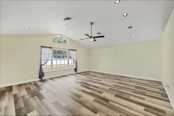 1901 Bayshore Dr, Englewood, Florida 34223, 3 Bedrooms Bedrooms, 0 ,2 BathroomsBathrooms,Single Family Home,Annual Rental,Bayshore Dr,3274