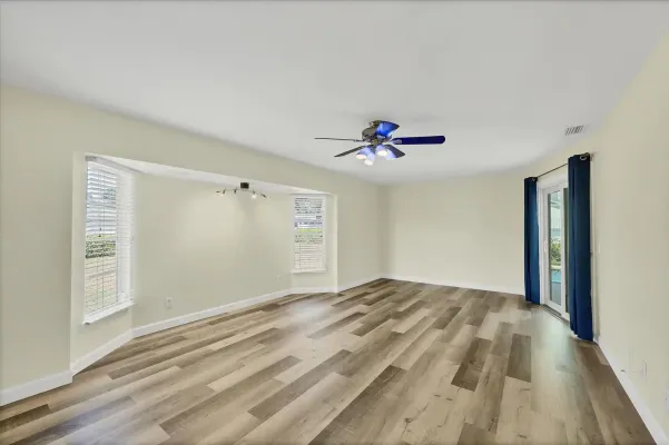 1901 Bayshore Dr, Englewood, Florida 34223, 3 Bedrooms Bedrooms, 0 ,2 BathroomsBathrooms,Single Family Home,Annual Rental,Bayshore Dr,3274