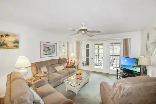 118 Pine Hollow Dr, Englewood, Florida 34223, 2 Bedrooms Bedrooms, 0 ,2 BathroomsBathrooms,Condo,Seasonal Rental,Pine Hollow Dr ,3275