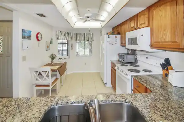 118 Pine Hollow Dr, Englewood, Florida 34223, 2 Bedrooms Bedrooms, 0 ,2 BathroomsBathrooms,Condo,Seasonal Rental,Pine Hollow Dr ,3275