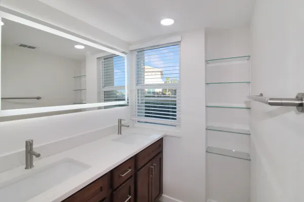 633 Alhambra Rd 101, Venice, Florida 34285, 1 Bedroom Bedrooms, 0 ,1 BathroomBathrooms,Condo,Annual Rental,Alhambra Rd ,3279