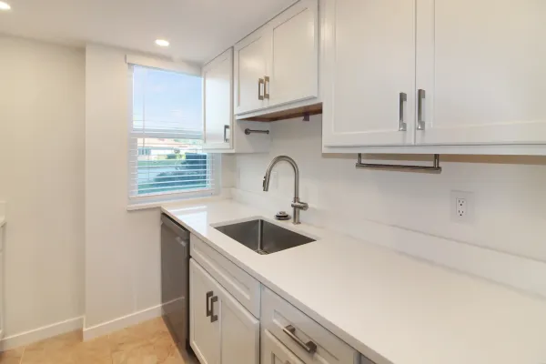 633 Alhambra Rd 101, Venice, Florida 34285, 1 Bedroom Bedrooms, 0 ,1 BathroomBathrooms,Condo,Annual Rental,Alhambra Rd ,3279