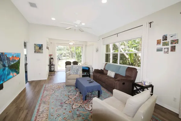 251 Vista Del Lago Way, Venice, Florida 34292, 2 Bedrooms Bedrooms, 0 ,2 BathroomsBathrooms,Villa,Seasonal Rental,Vista Del Lago Way,3289