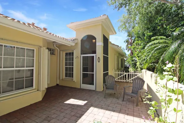 251 Vista Del Lago Way, Venice, Florida 34292, 2 Bedrooms Bedrooms, 0 ,2 BathroomsBathrooms,Villa,Seasonal Rental,Vista Del Lago Way,3289