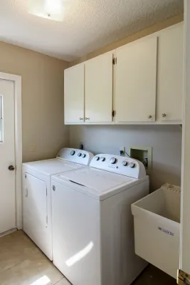 9008 Allapata Ln, Venice, Florida 34293, 3 Bedrooms Bedrooms, 0 ,2 BathroomsBathrooms,Single Family Home,Annual Rental,Allapata Ln,3291