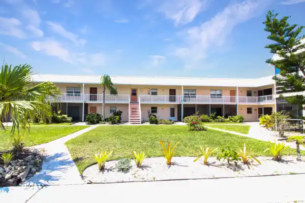 400 Base Ave Unit 214, Venice, Florida 34285, 2 Bedrooms Bedrooms, 0 ,2 BathroomsBathrooms,Condo,Seasonal Rental,Base Ave,3294