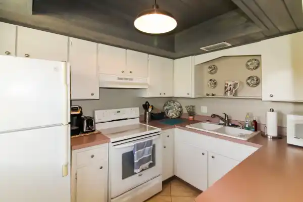 400 Base Ave Unit 214, Venice, Florida 34285, 2 Bedrooms Bedrooms, 0 ,2 BathroomsBathrooms,Condo,Seasonal Rental,Base Ave,3294