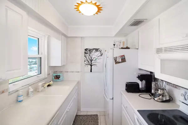 1255 Tarpon Center Dr #704, Venice, Florida 34285, 2 Bedrooms Bedrooms, 0 ,2 BathroomsBathrooms,Condo,Seasonal Rental,Tarpon Center Dr ,3300