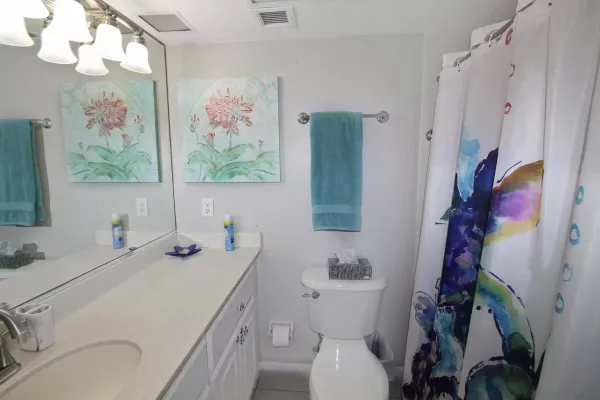1255 Tarpon Center Dr #704, Venice, Florida 34285, 2 Bedrooms Bedrooms, 0 ,2 BathroomsBathrooms,Condo,Seasonal Rental,Tarpon Center Dr ,3300