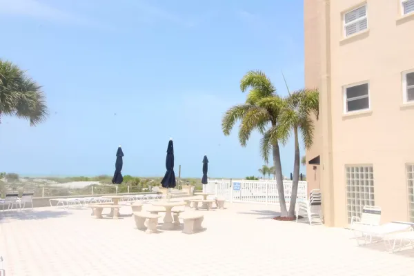 1255 Tarpon Center Dr #704, Venice, Florida 34285, 2 Bedrooms Bedrooms, 0 ,2 BathroomsBathrooms,Condo,Seasonal Rental,Tarpon Center Dr ,3300