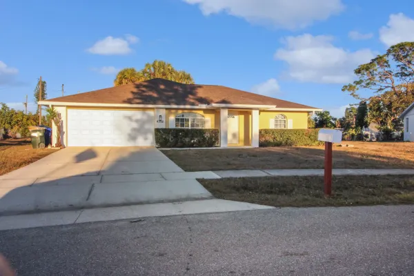 4300 Ancon St, North Port, Florida 34287, 3 Bedrooms Bedrooms, 0 ,2 BathroomsBathrooms,Single Family Home,Annual Rental,Ancon St,3303