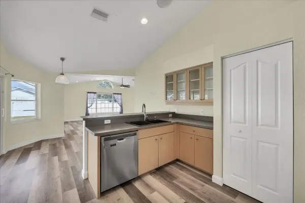 1901 Bayshore Dr, Englewood, Florida 34223, 3 Bedrooms Bedrooms, 0 ,2 BathroomsBathrooms,Single Family Home,Annual Rental,Bayshore Dr,3314