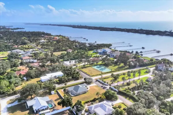 1901 Bayshore Dr, Englewood, Florida 34223, 3 Bedrooms Bedrooms, 0 ,2 BathroomsBathrooms,Single Family Home,Annual Rental,Bayshore Dr,3314