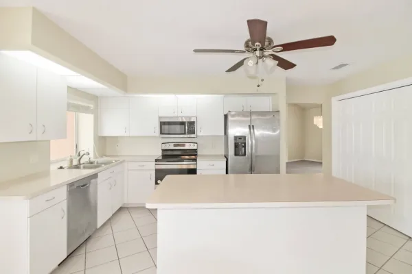 1709 Kilruss Dr, Venice, Florida 34292, 3 Bedrooms Bedrooms, 0 ,2 BathroomsBathrooms,Single Family Home,Annual Rental,Kilruss Dr,3315