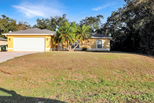 4434 Maywood Ln, North Port, Florida 34286, 3 Bedrooms Bedrooms, 0 ,2 BathroomsBathrooms,Single Family Home,Long Term Rentals,Maywood Ln,3321