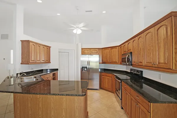 347 Woodvale Dr, Venice, Florida 34293, 3 Bedrooms Bedrooms, 0 ,2 BathroomsBathrooms,Single Family Home,Long Term Rentals,Woodvale Dr,3325