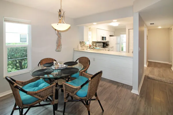 918 Capri Isles Blvd #105, Venice, Florida 34292, 2 Bedrooms Bedrooms, 0 ,2 BathroomsBathrooms,Condo,Long Term Rentals,Capri Isles Blvd ,3342