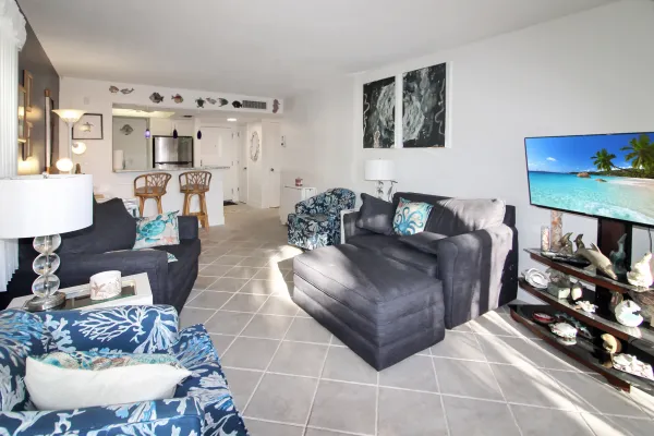 107 The Esplanade N, Venice, Florida 34285, 1 Bedroom Bedrooms, 0 ,1 BathroomBathrooms,Condo,Seasonal Rental,The Esplanade N,3347
