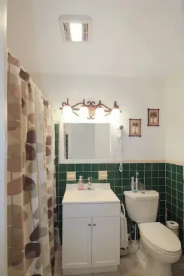 816 Harbor Dr S Unit B, Venice, Florida 34285, 2 Bedrooms Bedrooms, 0 ,2 BathroomsBathrooms,Duplex,Seasonal Rental,Harbor Dr S,3353