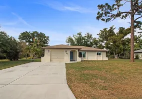 145 Hourglass Dr, Venice, Florida 34293, 3 Bedrooms Bedrooms, 0 ,2 BathroomsBathrooms,Single Family Home,Long Term Rentals,Hourglass Dr,3366
