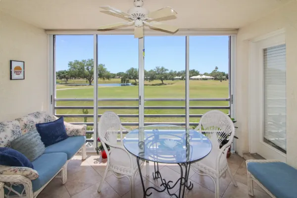 824 Wexford Blvd, Venice, Florida 34293, 2 Bedrooms Bedrooms, 0 ,2 BathroomsBathrooms,Condo,Seasonal Rental,Wexford Blvd,3377