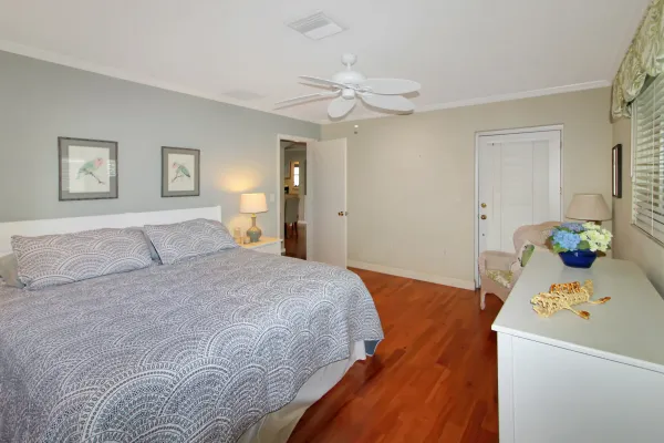 19 Gulf Manor Dr, Venice, Florida 34285, 2 Bedrooms Bedrooms, 0 ,2.5 BathroomsBathrooms,Single Family Home,Seasonal Rental,Gulf Manor Dr,3378