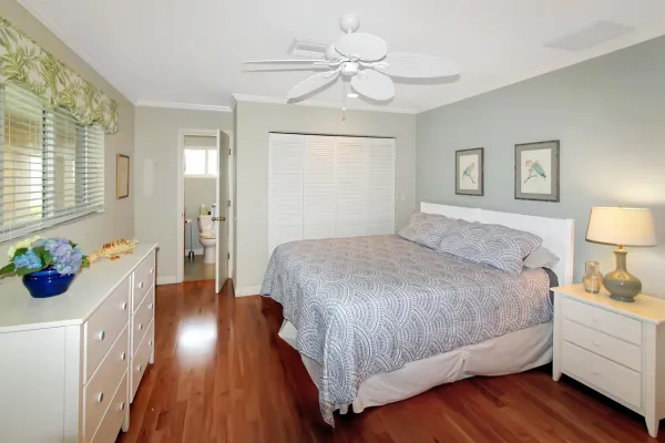 19 Gulf Manor Dr, Venice, Florida 34285, 2 Bedrooms Bedrooms, 0 ,2.5 BathroomsBathrooms,Single Family Home,Seasonal Rental,Gulf Manor Dr,3378