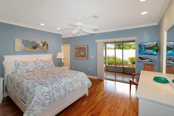 19 Gulf Manor Dr, Venice, Florida 34285, 2 Bedrooms Bedrooms, 0 ,2.5 BathroomsBathrooms,Single Family Home,Seasonal Rental,Gulf Manor Dr,3378