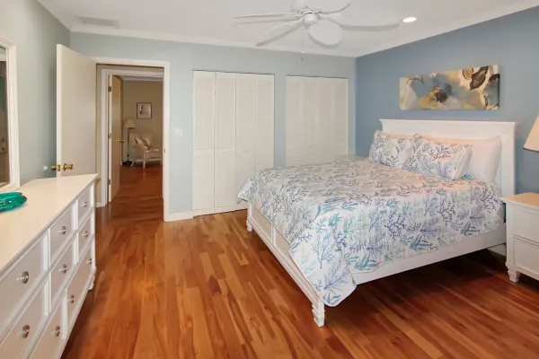 19 Gulf Manor Dr, Venice, Florida 34285, 2 Bedrooms Bedrooms, 0 ,2.5 BathroomsBathrooms,Single Family Home,Seasonal Rental,Gulf Manor Dr,3378