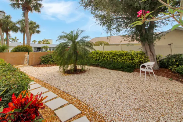 19 Gulf Manor Dr, Venice, Florida 34285, 2 Bedrooms Bedrooms, 0 ,2.5 BathroomsBathrooms,Single Family Home,Seasonal Rental,Gulf Manor Dr,3378