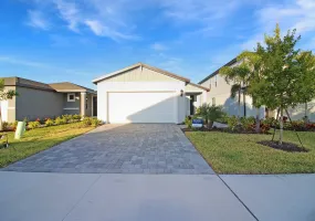 555 Sun Chaser Dr, Nokomis, Florida 34275, 4 Bedrooms Bedrooms, 0 ,2 BathroomsBathrooms,Single Family Home,Long Term Rentals,Sun Chaser Dr,3379