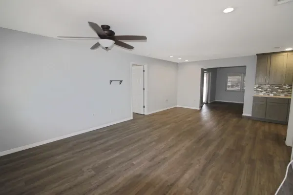 420 Mount Vernon Dr, Venice, Florida 34293, 2 Bedrooms Bedrooms, 0 ,2 BathroomsBathrooms,Single Family Home,Long Term Rentals,Mount Vernon Dr,3380