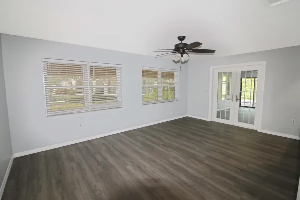 420 Mount Vernon Dr, Venice, Florida 34293, 2 Bedrooms Bedrooms, 0 ,2 BathroomsBathrooms,Single Family Home,Long Term Rentals,Mount Vernon Dr,3380