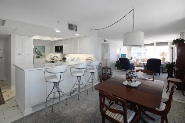 629 Alhambra Rd Unit 703, Venice, Florida 34285, 2 Bedrooms Bedrooms, 0 ,2 BathroomsBathrooms,Condo,Seasonal Rental,Alhambra Rd ,3381